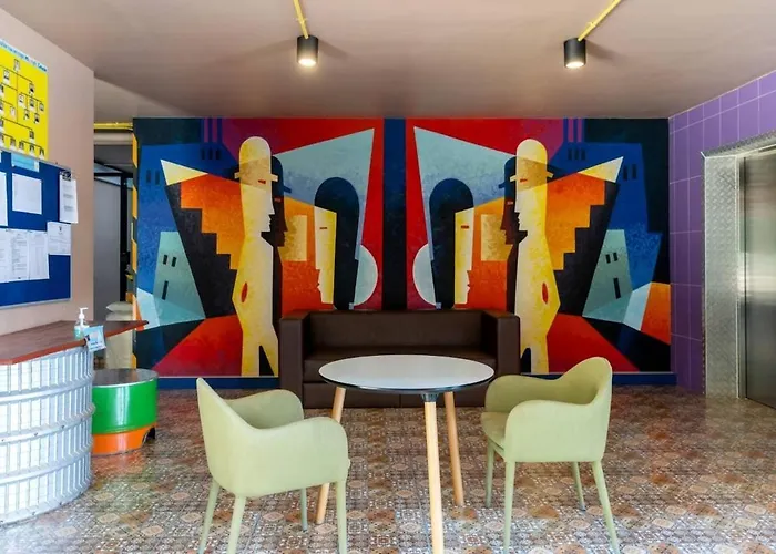 Near Central-bangna Aparthotel